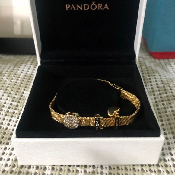 Gold pandora reflection bracelet plus 3 charms - Picture 2 of 2